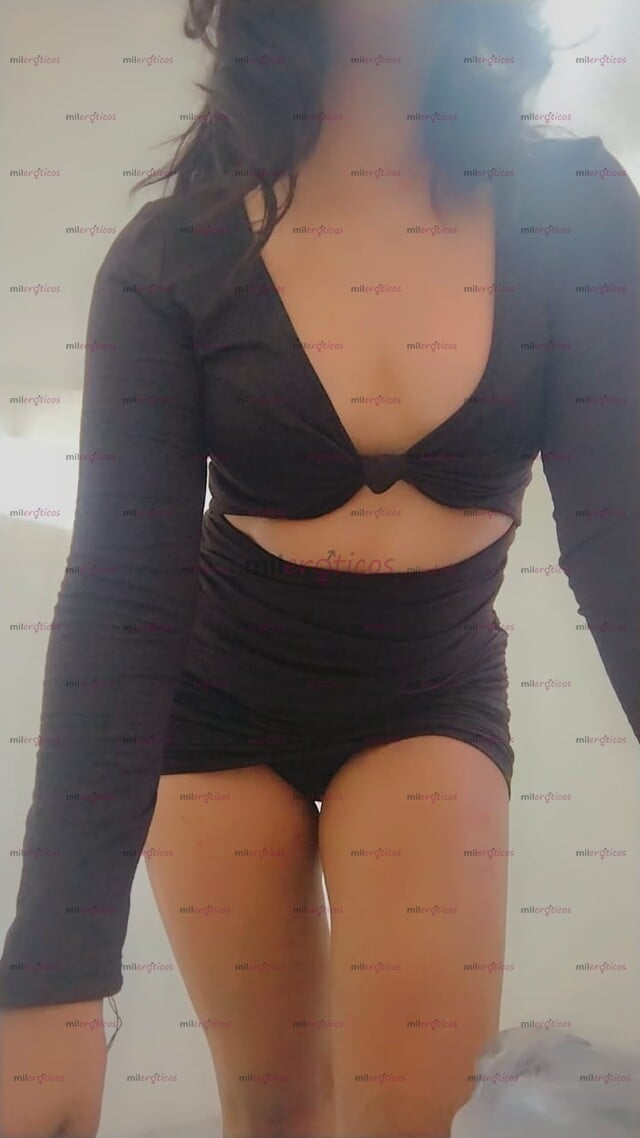 FOTOS DE CRISTINA JOVEN ATREVIDA TRAVIESA Y MUY CALIENTE CON GANAS DE TU LECHE
