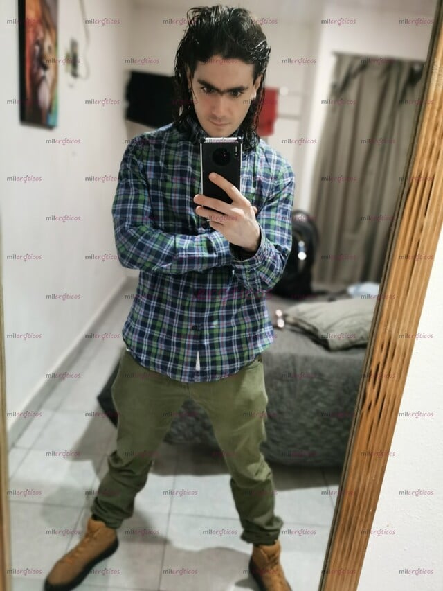 FOTOS DE GIGOLO A DAMAS COMPAÑÍA CONTACTO 9993519275 WHATSAP DISPONIBLE