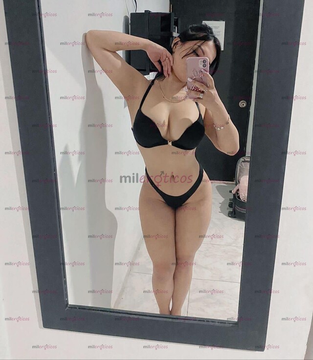 FOTOS DE HERMOSA PRINCESA 21 AÑOS INDEPENDIENTE GRAN TRASERO Y DELICIOSA PIEL