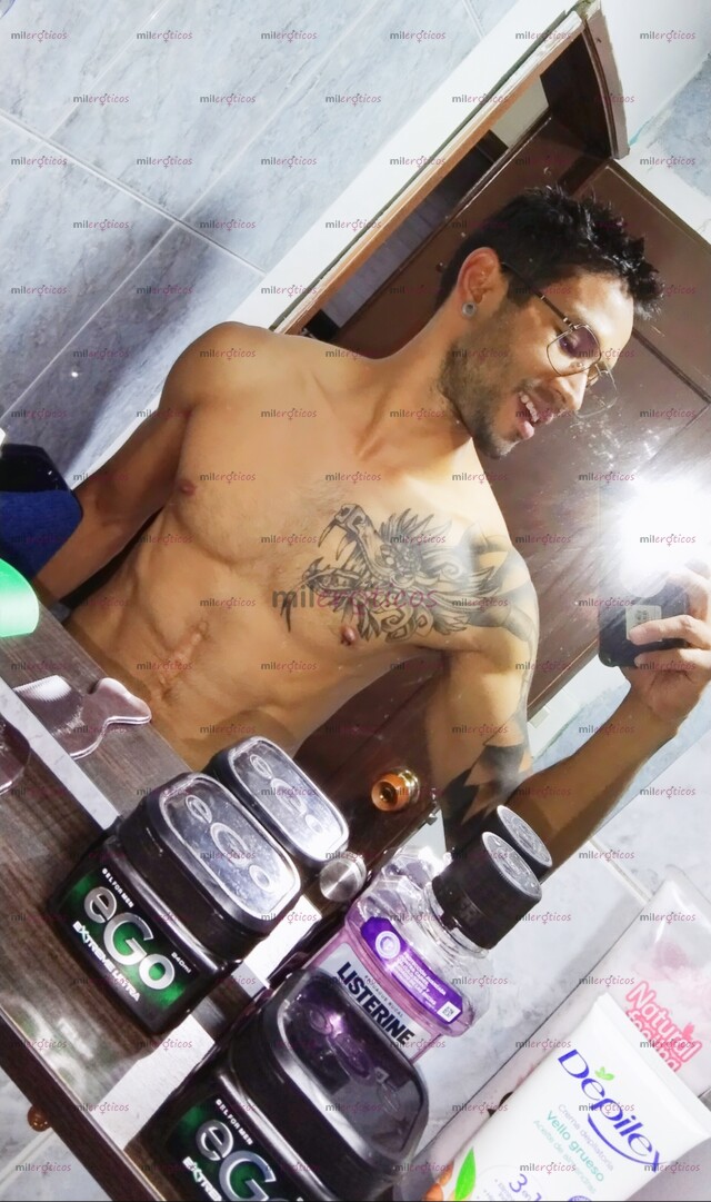 FOTOS DE JOVEN COLOMBO VENEZOLANO INTERESADO EN BRINDAR SERVICIO DISTINTO Y EXCITANTE