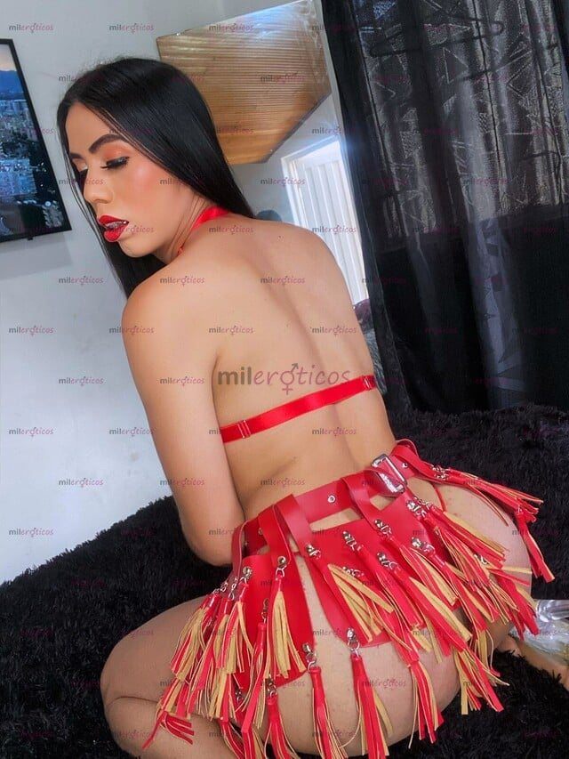 FOTOS DE ÁLAMOS NORTE ASHLY TU FANTASÍA SEXUAL EXÓTICA FLACA HERMOSA CULONA PARA TI