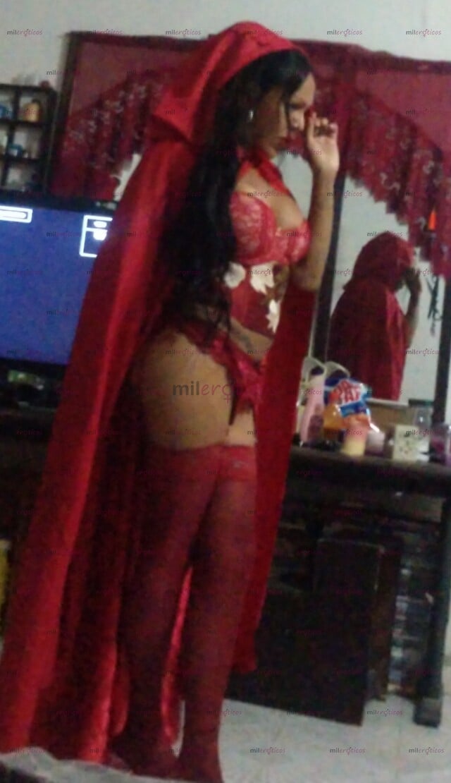 FOTOS DE DISFRUTA EL TERSER SEXO . UNA TRANS VIEN DOTADA