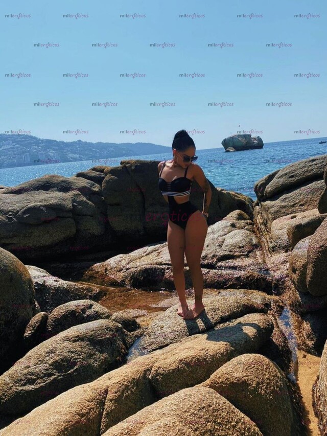 FOTOS DE BONITA Y JOVEN. DIVERTIDA Y COMPLACIENTE