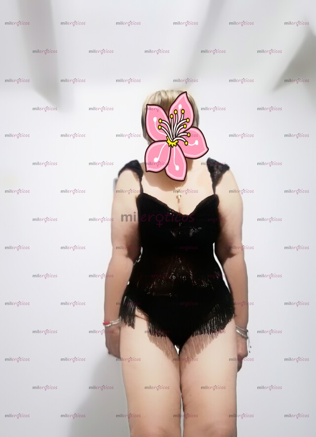 FOTOS DE DE PASO EXPLOTA DE PLACER VETERANA MORBOSA ARDIENTE CON UN RICO ORAL