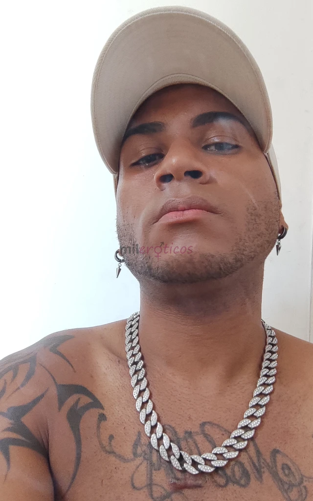 Macho vergon dotado full varonil trato de pareja besos caricias higienico sexo oral penetracion morboso fetiches fantasia trios buen amante apasionado...