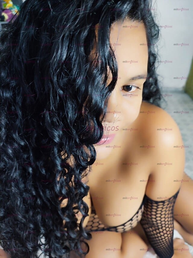 FOTOS DE DULCE Y TIERNA LUNA PIEL CANELA VEN A DISFRUTAR DE UN RICO ORAL!!!