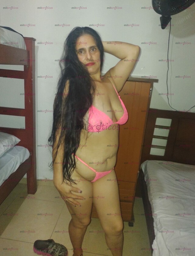 FOTOS DE DELICIOSA CHICA DE VUELTA EN TULUA CON GRANDES SENOS