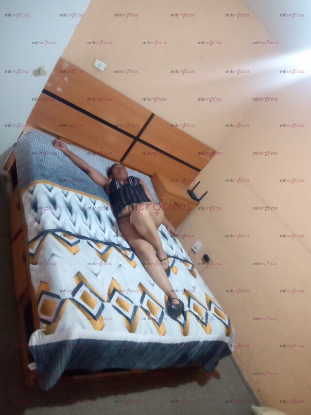 FOTOS DE CORAZONCITO SOY UNA MORENITA PIEL CANELA COMPLACIENTE