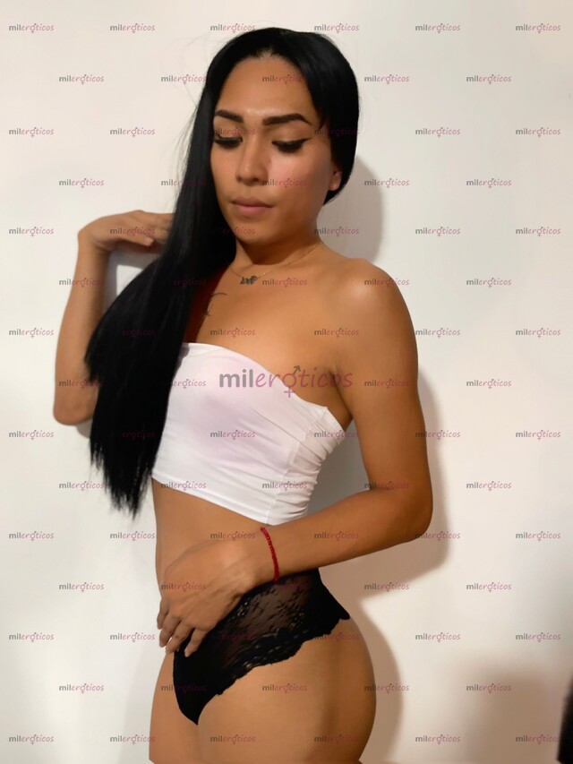 FOTOS DE EXUBERANTE MORENA TRAGONA DISPONIBLE PARA HACERTE GOZAR DE PLACER EN MI LUGAR