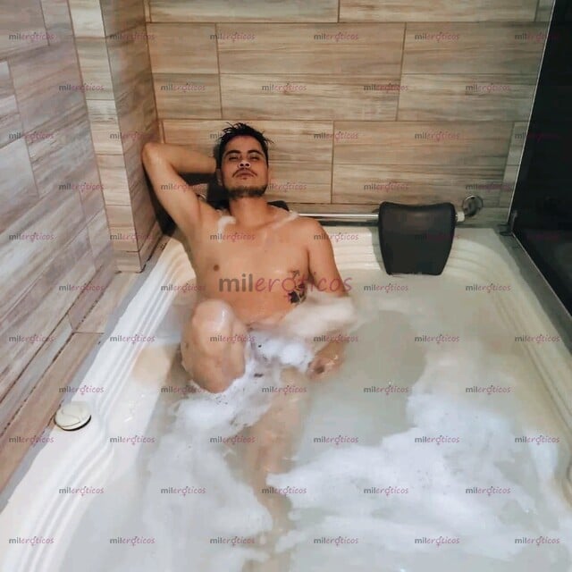FOTOS DE MEN SERIO VARONIL SERIO VERSÁTIL MASAJISTA Y SEXÓLOGO
