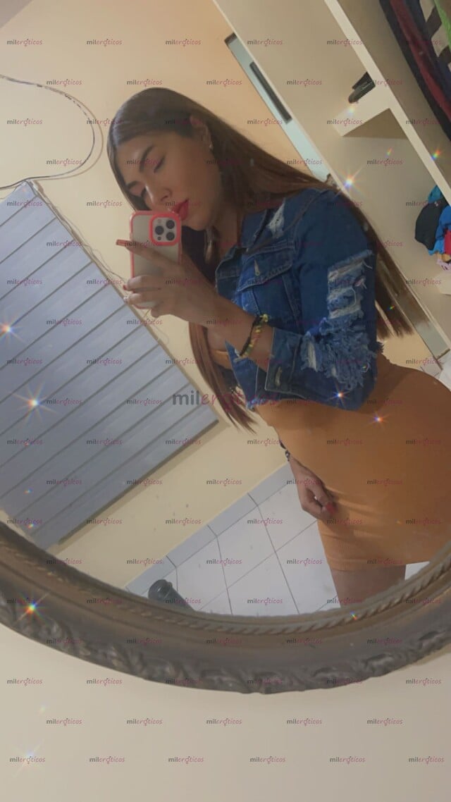 FOTOS DE FEMENINARUBY SABROSA Y APRETADITA CON UN CARAMELO DELICIOSO DISPUESTO A SER TUYO