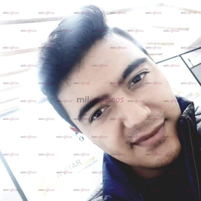 FOTOS DE VIVE Y EXPERIMENTA ALGO DIFERENTE, HOMBRE MORENO DISPUESTO A COMPLACERTE