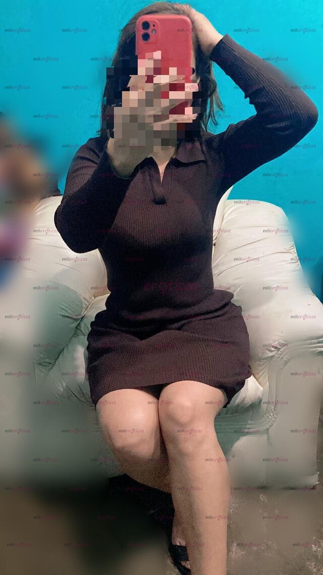 FOTOS DE CHICA CHAPARRITA, NALGONA ,CHICHONA CON UNA PIERNA SÚPER FIRMES