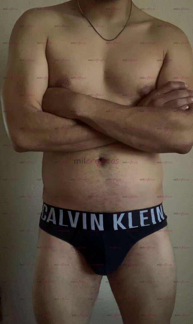 FOTOS DE UNIVERSITARIO CON LUGAR. DISCRETO, 1.80 INTER