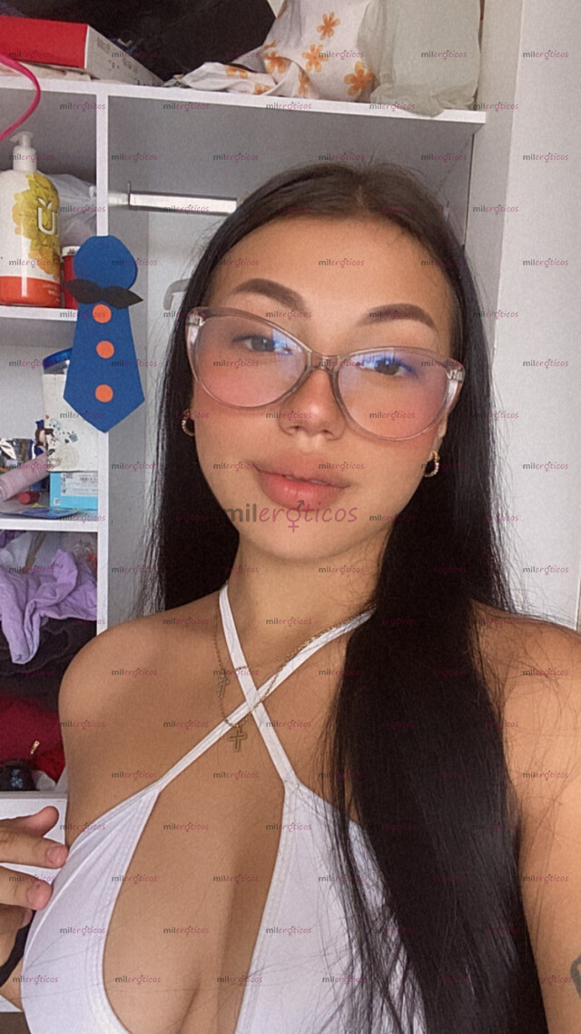 FOTOS DE SOY VALEN UNA BEBE QUE QUIERE COMPLACERTE Y SER TUYA