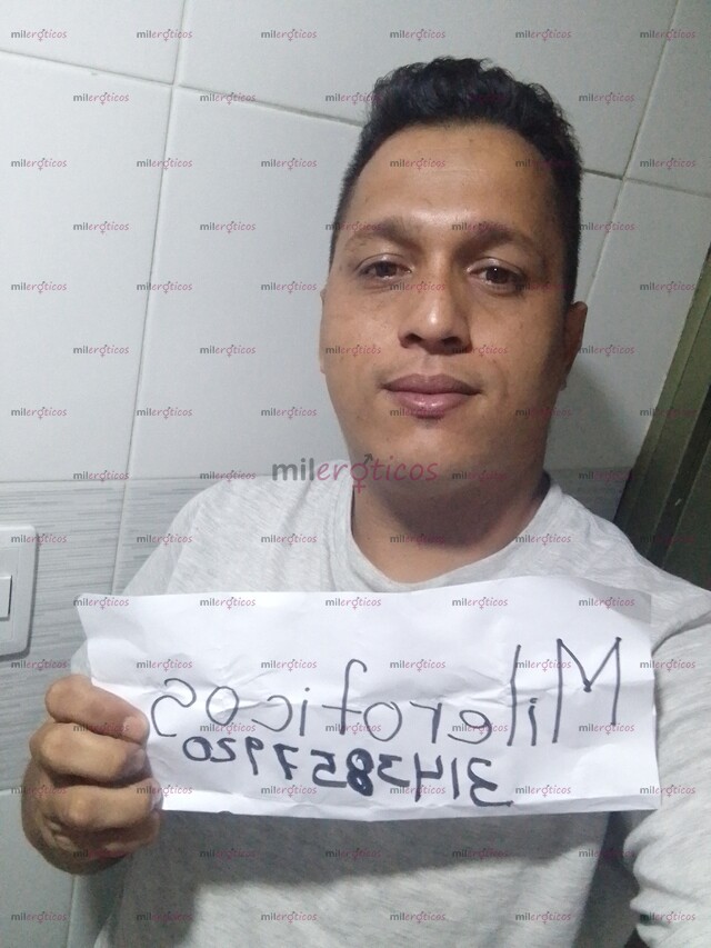 FOTOS DE CHICO ACT. CON BUENA Y VERSATIL DISCRETO