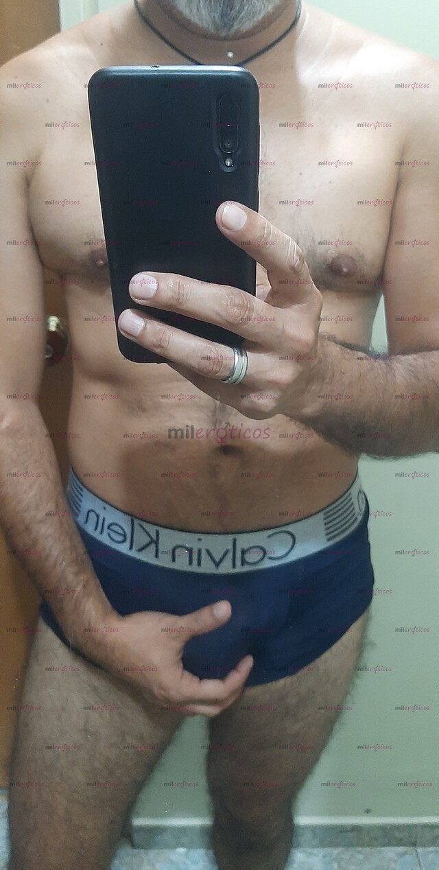FOTOS DE CABALLERO MADURO ACTIVO ATIENDO HOMBRES Y PAREJAS. SOLO LLAMADAS 3011634110