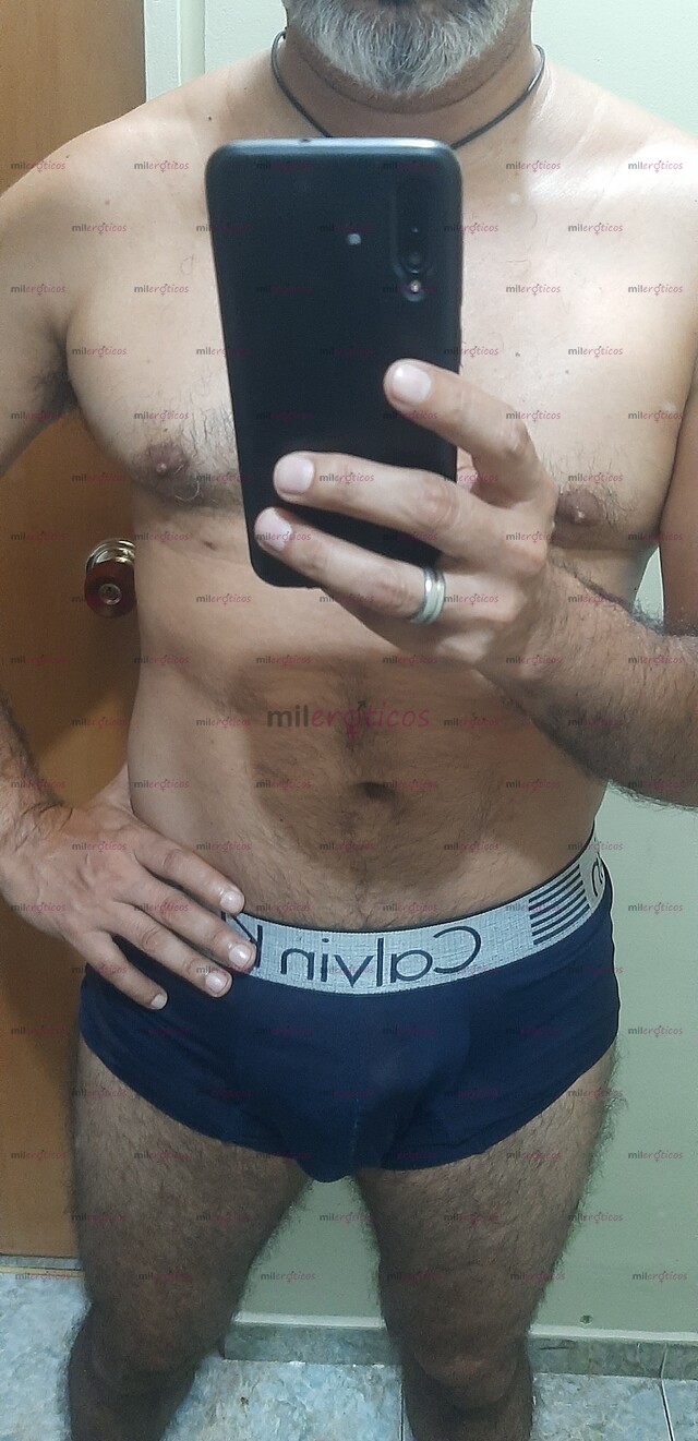 FOTOS DE CABALLERO MADURO ACTIVO ATIENDO HOMBRES Y PAREJAS. SOLO LLAMADAS 3011634110