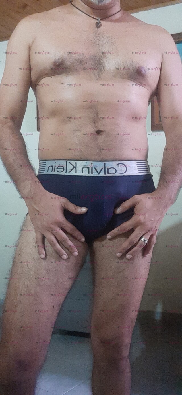 FOTOS DE CABALLERO MADURO ACTIVO ATIENDO HOMBRES Y PAREJAS. SOLO LLAMADAS 3011634110