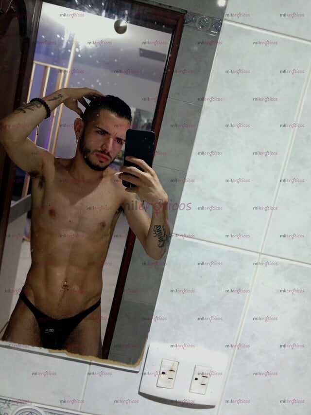 FOTOS DE LECHERO ATENTO DESCOMPLICADO RELAJADO PARCHADO SERIO PARA GENTE BIEN