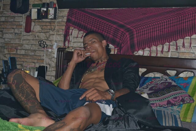 FOTOS DE SAMIR Y CRISTIAN MASAJISTAS ERÓTICOS COLOMBIANOS AMANTES MORBOSOS FETICHISTAS Y