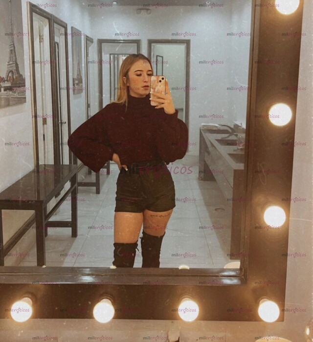 FOTOS DE CHICA RUBIA 20 AÑOS CINTURITA GUAPA Y MUY CALIENTE