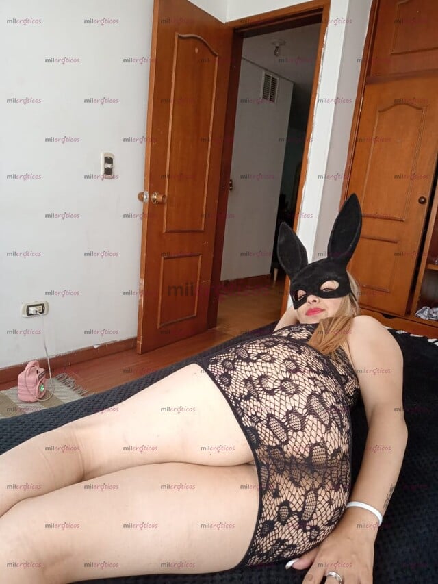 FOTOS DE HOLA AMOR SOY SARA UNA CHICA UNIVERCITARIA DISPUESTA A COMPLACERTE EN LO QUE DE
