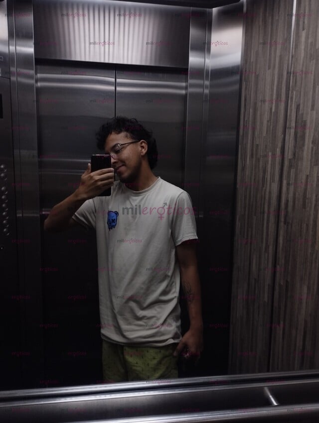 FOTOS DE ME LLAMO CRISTIAN NUEVO EN LA CIUDAD TE HAGO LO QUE QUIERAS