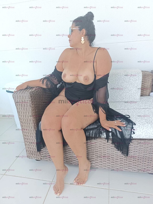 FOTOS DE SEXY VOLUPTUOSA Y COMPLACIENTE ON SITIO. $ $