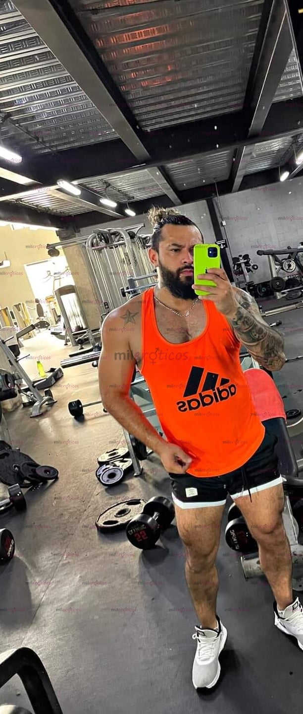 FOTOS DE HOLA ME LLAMO BRANDON SOY UN CHICO MUY GUAPO, CON CUERPO ATLÉTICO DE 32 AÑOS