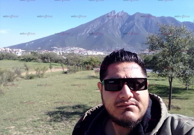 FOTOS DE HOLA A TODOS! ESPERO PODER HACER MUCHOS COLEGAS ACÁ :)