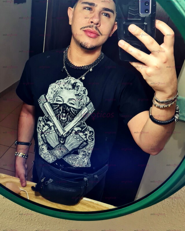 FOTOS DE ZAYN PASIVO LISTO PARA COMPLACER Y ATENDER TUS NECESIDADES ZAYN BOTTOM READY TO