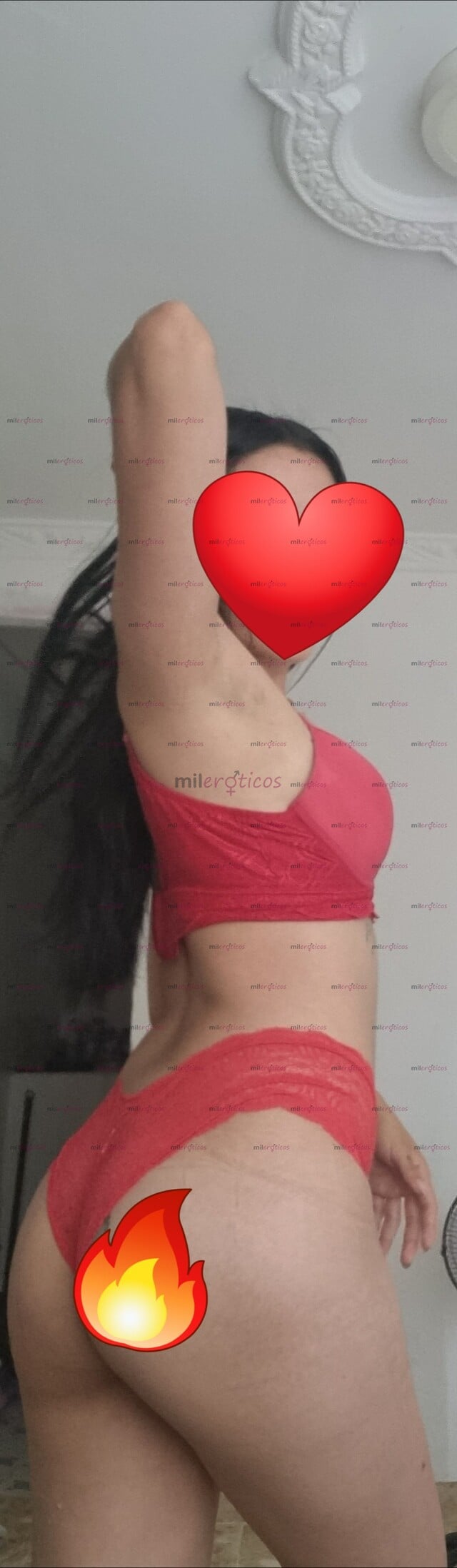 FOTOS DE HOLA, MI NOMBRE ES KAREN SOY UNA CGICA DELGADA Y MUY SIMPATICA.
