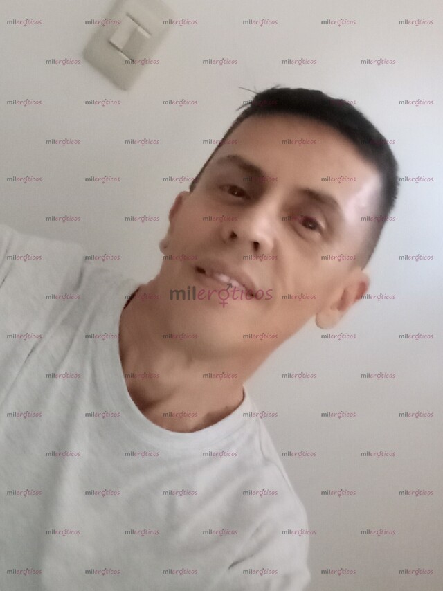 FOTOS DE MASAJE RELAJANTE CON TÉCNICAS MIXTAS, CONSULTORIO PARA BUEN MASAJE.EN CHAPINERO.