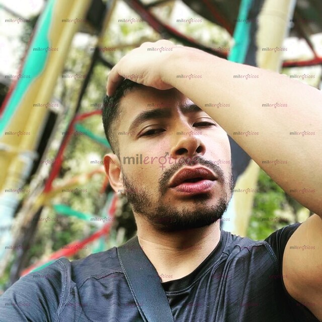 FOTOS DE HERMOSA VERGA GRANDE GRUESA Y DURA DISPONIBLE ESCRIBEME