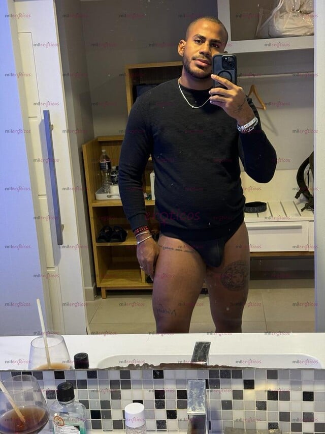 FOTOS DE CHICOCUBANODOTADO LISTO PARA DARTE UNA NOCHE DE LOCURA Y DE SEXO EXTREMO