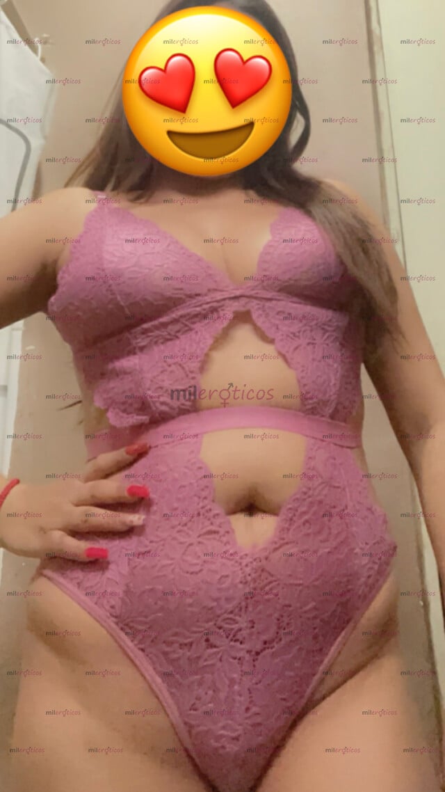 FOTOS DE CAIMELY CHICA CHAPARRITA BONITA CARA Y SÚPER APRETADITA LISTA PARA COMPLACERTE