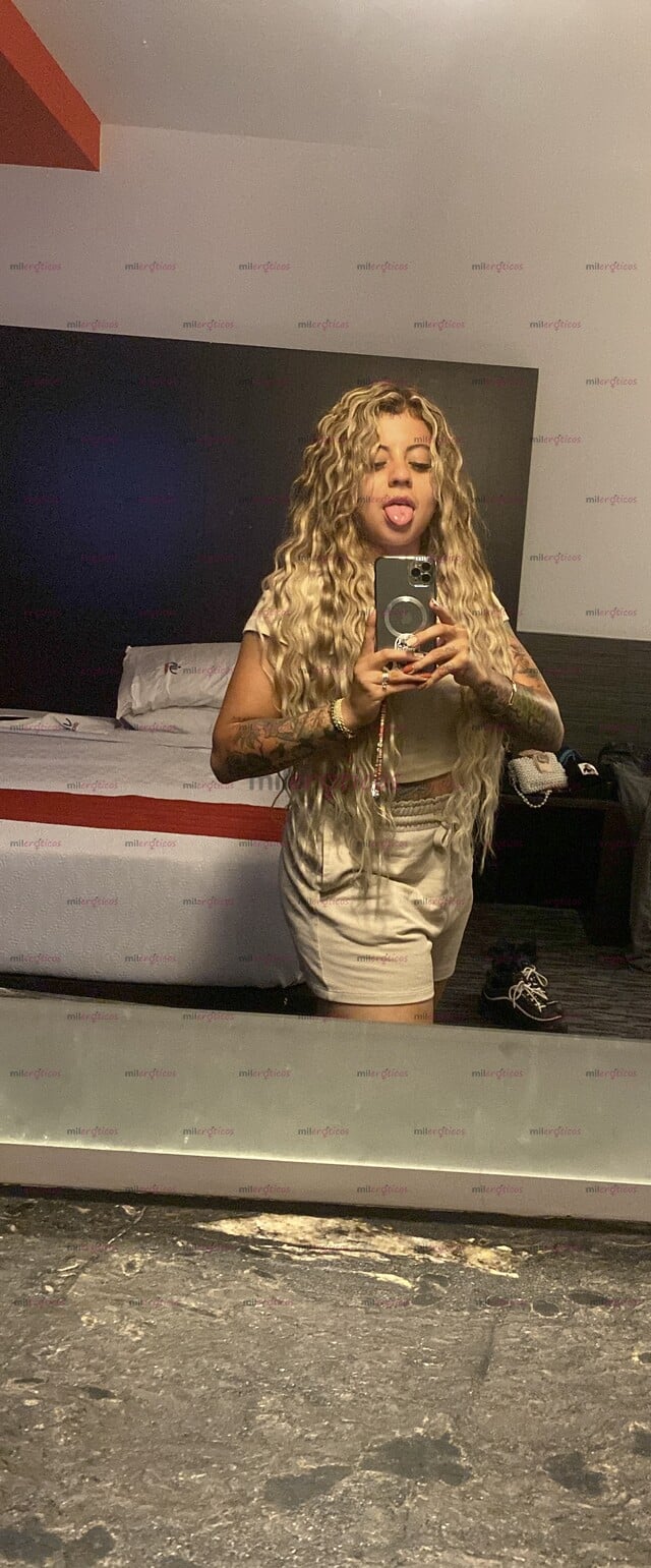 FOTOS DE JADE CHICA UNIVERSITARIA EN TU CD DANDO SHOW SIN CENSURA