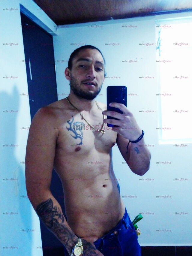 FOTOS DE HOLA SOY KEVIN UN CHICO CALIENTE CON GANAS DE HACERTE MUCHAS COSAS