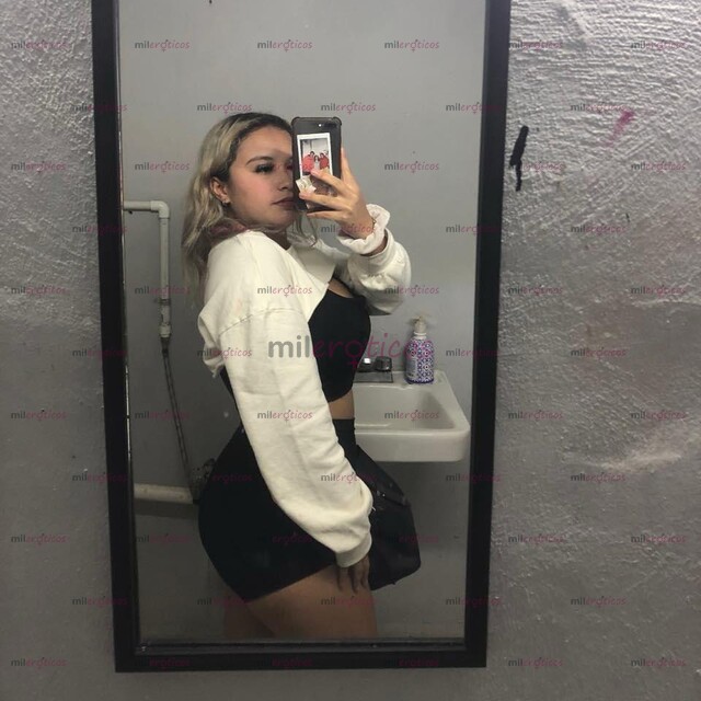 FOTOS DE HOLA MI NOMBRE ES PAOLA Y ME ENCANTA QUE ME META.LA VERGA
