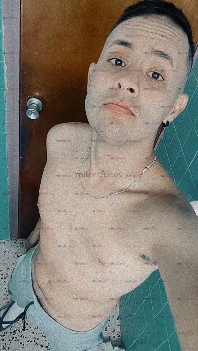 FOTOS DE VENEZOLANO, SERIO, SUMISO, OBEDIENTE FULL COMPLACIENTE