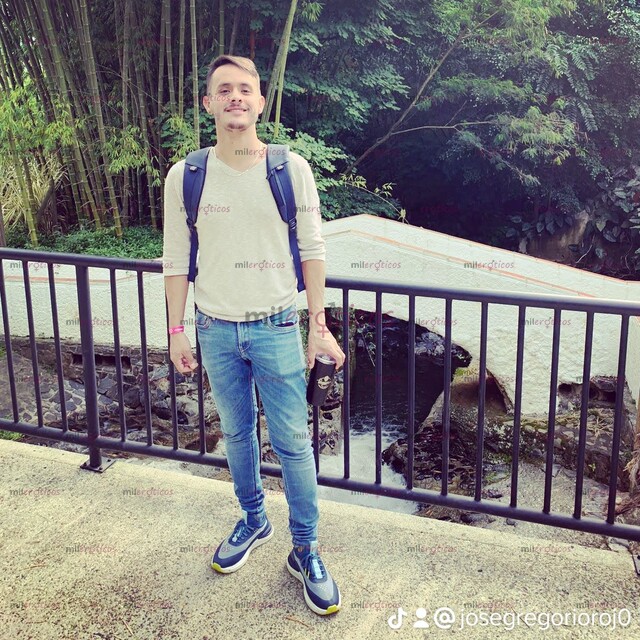 FOTOS DE VENEZOLANO, SERIO, SUMISO, OBEDIENTE FULL COMPLACIENTE