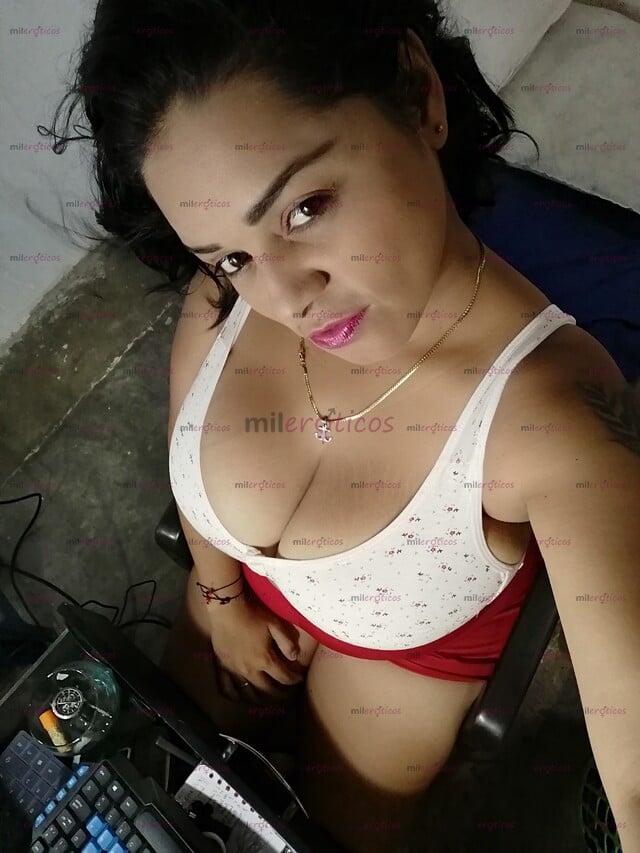 FOTOS DE SOY TU PERRA TETONA, CULONA Y COMPLACIENTE.. APROBECHAME AMOR