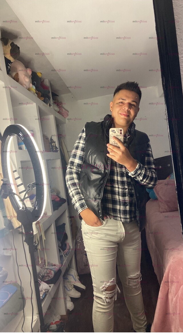 FOTOS DE PASA UN MOMENTO AGRADABLE Y COGIBLE CONMIGO O LAS VECES QUE QUIERAS