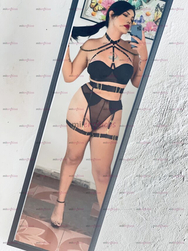 FOTOS DE CON MI BOCA TE RECIBO, CON MI CULO TE DESPIDO;)