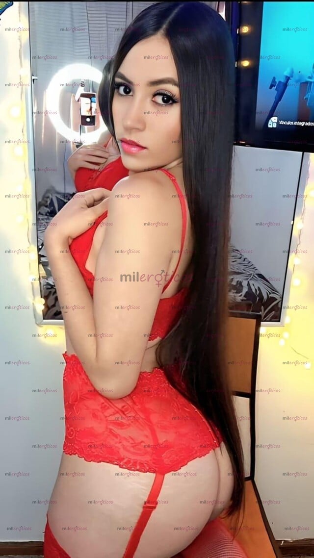 FOTOS DE RICA Y APRETADITA , SOY UNA DAMA EN LA CALLE Y UN A P... EN LA CAMA