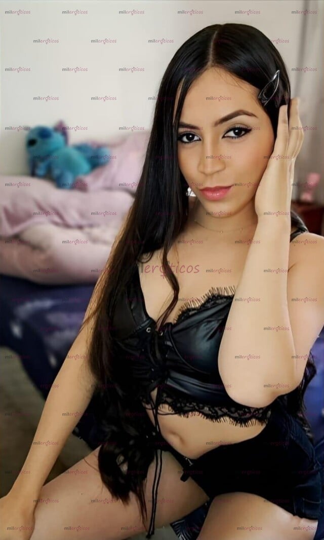 FOTOS DE RICA Y APRETADITA , SOY UNA DAMA EN LA CALLE Y UN A P... EN LA CAMA
