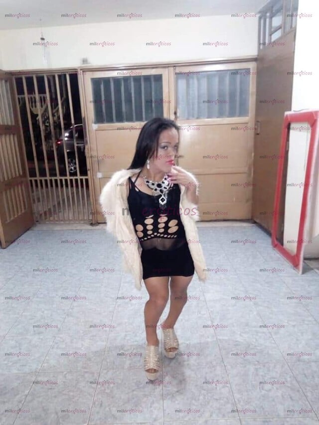 FOTOS DE SOY LA ENANA DE FIESTA CON HOMBRES CALIENTES AMOROSO QUE ME TRATEN COMO TÚ REINA