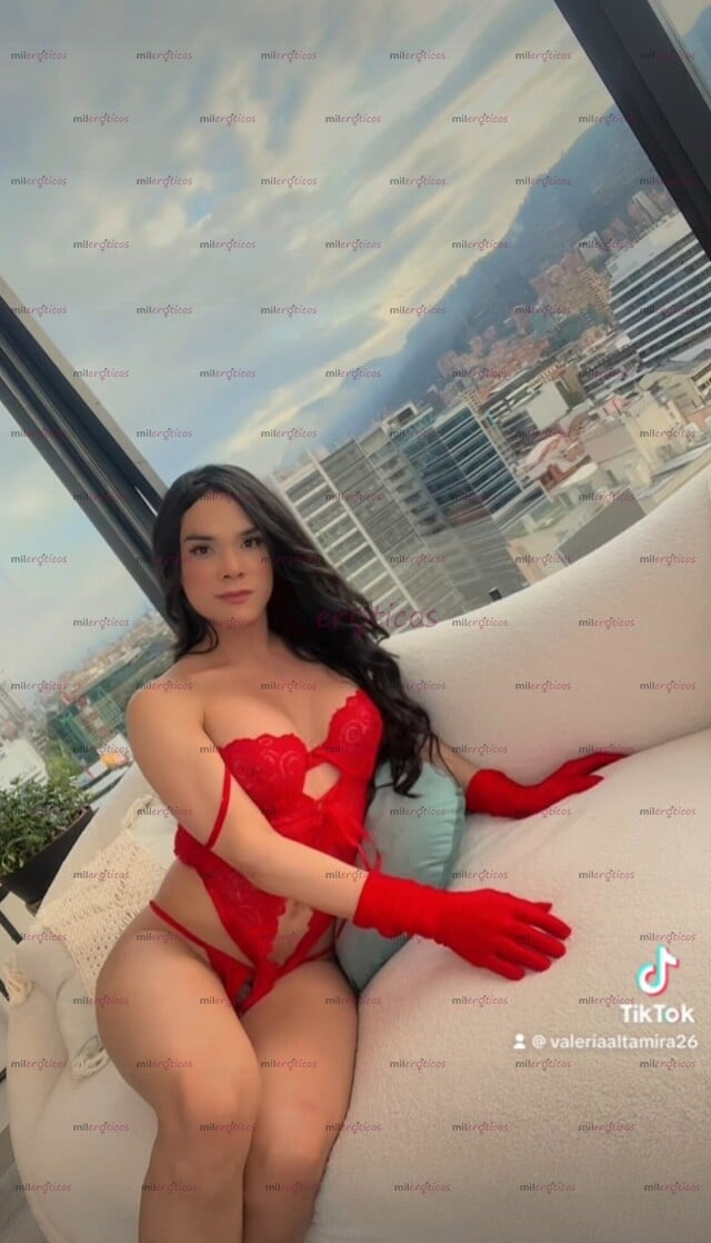 FOTOS DE TU DAMA CON SORPRESA LLEGANDO POR UNA SEMANA BIEN ARRECHA VERSÁTIL CON APTO
