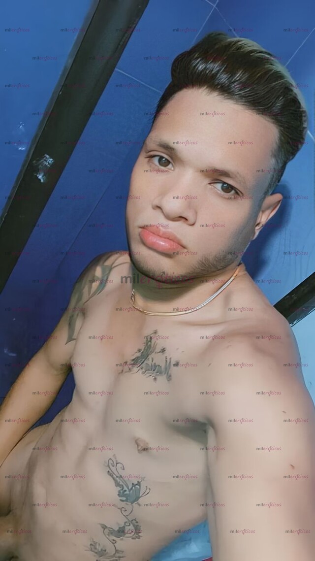 FOTOS DE VERGON VENEZOLANO DESCUBRE MI VERGA GRUESA 20 CM LLENOS DE PLACER